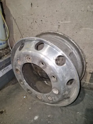 Llanta Alcoa 22.5 Etiqueta Azul Agujero Ancho