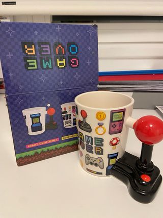 Taza Gamer con Mando Joystick