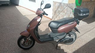 Yamaha Neos 49cc,año 1999,18250 km.