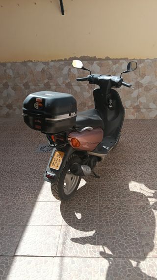 Yamaha Neos 49cc,año 1999,18250 km.