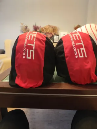 Pareja Cascos Integrales MT Helmet Atom talla M