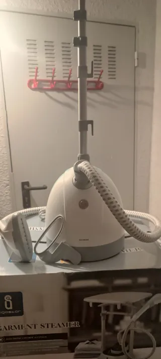 Centro de Planchado Vertical Eurowave