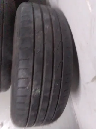 Llantas Audi A4 B8 con neumáticos