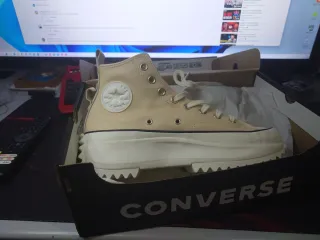 Zapatillas Converse Run Star Hike Beige 42" nuevas