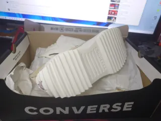 Zapatillas Converse Run Star Hike Beige 42" nuevas