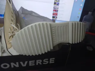 Zapatillas Converse Run Star Hike Beige 42" nuevas