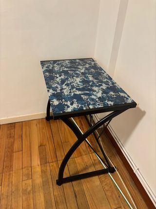 Mesa de estudio con diseño moderno