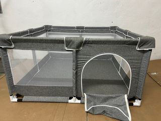 Parque infantil para bebé gris