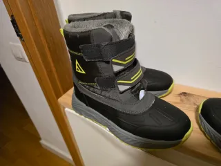 2 Botas de nieve para niño