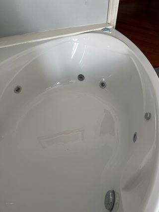 Vasca idromassaggio angolare