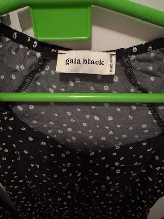 Vestido gala.black manga larga estampado