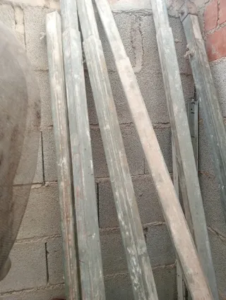 Reglas de muelle metálicas