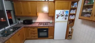 Cocina completa madera y granito
