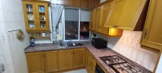 Cocina completa madera y granito