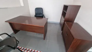 Conjunto despacho profesional madera y cuero