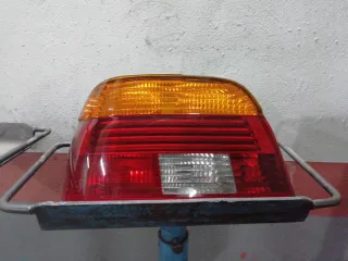 Piloto trasero izquierdo BMW E39