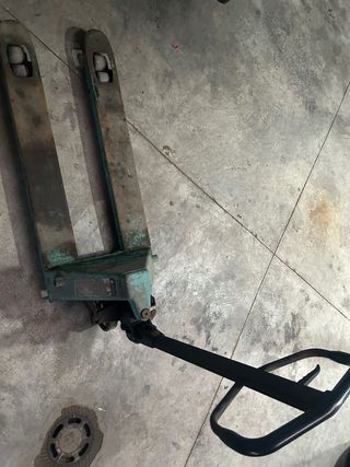 Traspaleta manual 2500kg