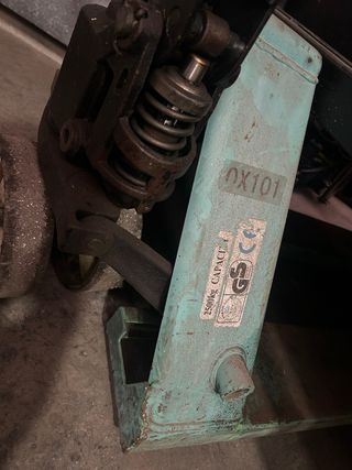 Traspaleta manual 2500kg