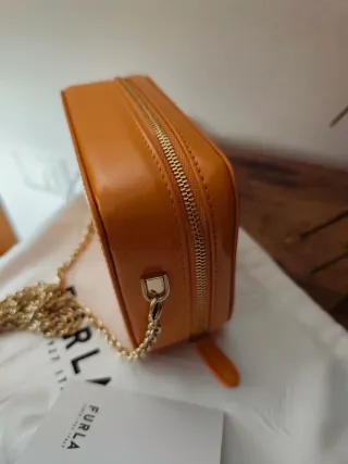 Borsa Furla arancione vernice oro
