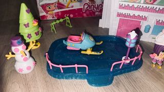 Cabaña y pista de hielo Pinypon