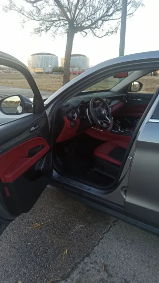 Alfa Romeo Stelvio 2019