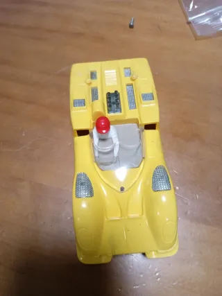 Scalextric Chaparral GT Amarillo