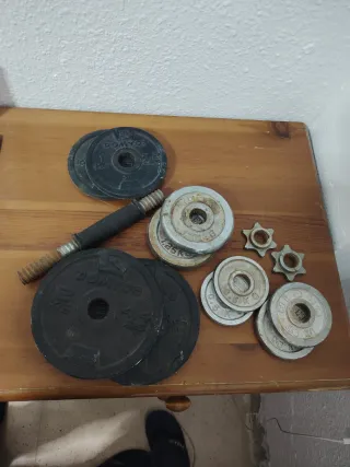 Pesas y discos para gimnasio
