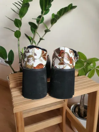 Merceditas plataforma estampado floral