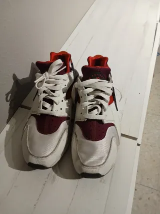 Nike Air Huarache Rojo y Blanco