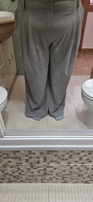 Pantalón Halara gris elástico mujer
