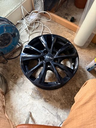 4 Llantas Toyota/Suzuki Negras