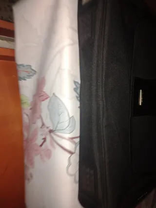 Maletín portátil negro