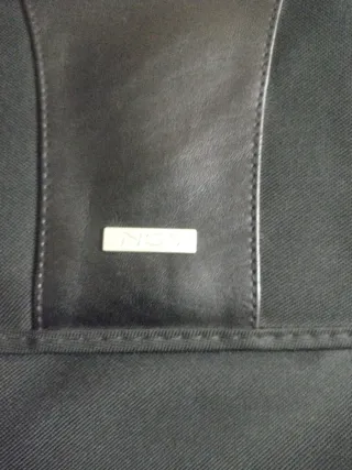 Maletín portátil negro