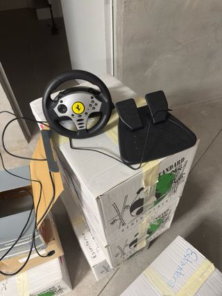 Volante Thrustmaster Ferrari Challenge PS2/PS one