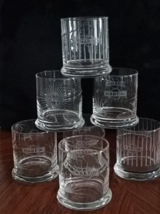 Set 7 bicchieri Martini in cristallo intagliato