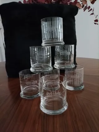 Set 7 bicchieri Martini in cristallo intagliato