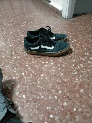 Zapatillas Vans en buen estado