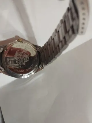 Reloj Duward Caballero Correa Metal Dorado y Plate