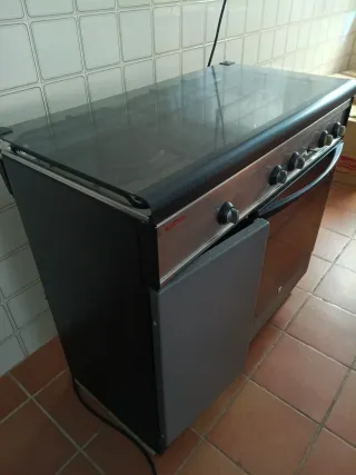 Fornello a gas con forno