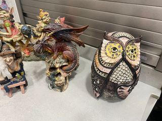 Figuras Decorativas: Brujas, Duendes y Búho