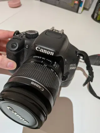 Cámara Canon EOS 550D Negra