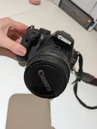 Cámara Canon EOS 550D Negra