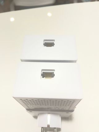 Adaptador TP-Link TL-PA7010P AV1000