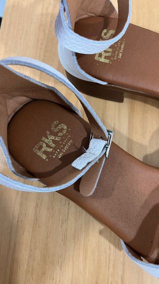 Sandalias RKS Blancas Talla 38