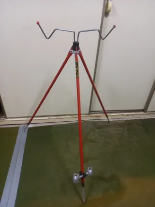 Trípode pesca LA TOURE