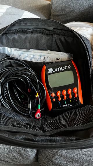 Compex Fitness Plus Electroestimulador