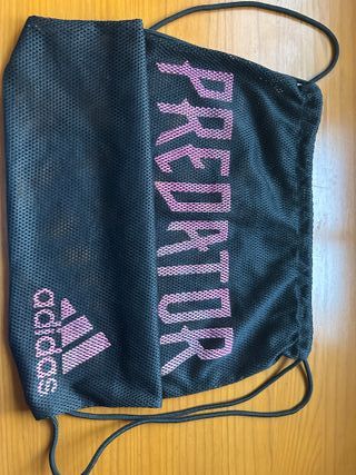 Mochila Adidas Predator Negra y Rosa