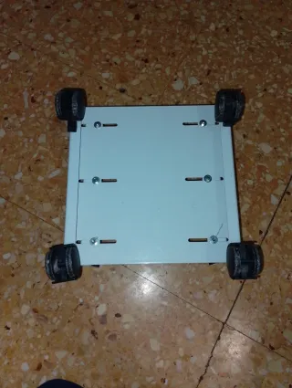 Soporte CPU Torre Ordenador con Ruedas