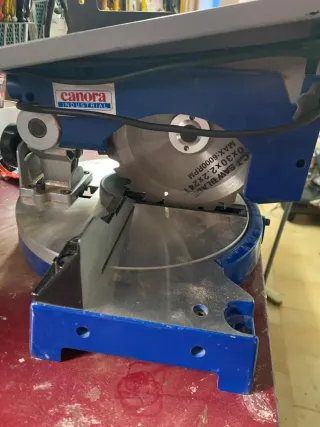 Sierra Ingletadora Canora Industrial
