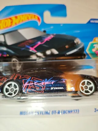 2 Hot Wheels Nissan Skyline GT-R R33